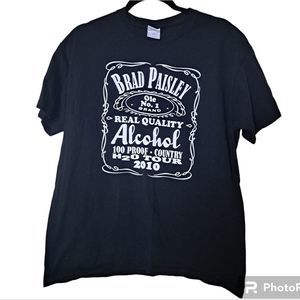 Brad Paisley American Saturday Night 2010 Tour Gildan Whiskey T-Shirt